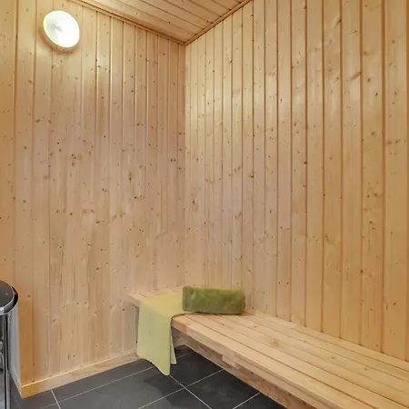 Сasa de vacaciones In With Sauna