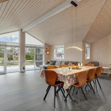 Сasa de vacaciones In With Sauna *