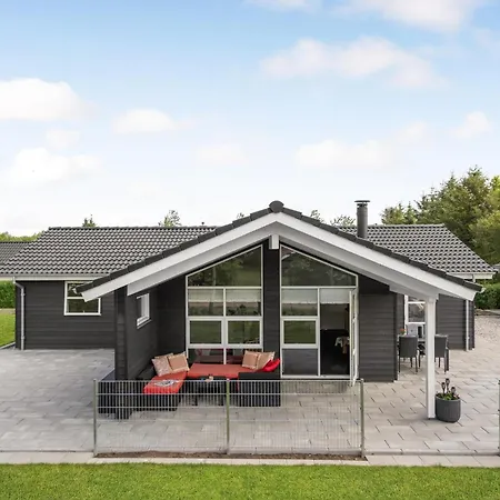 Сasa de vacaciones In With Sauna Tarm